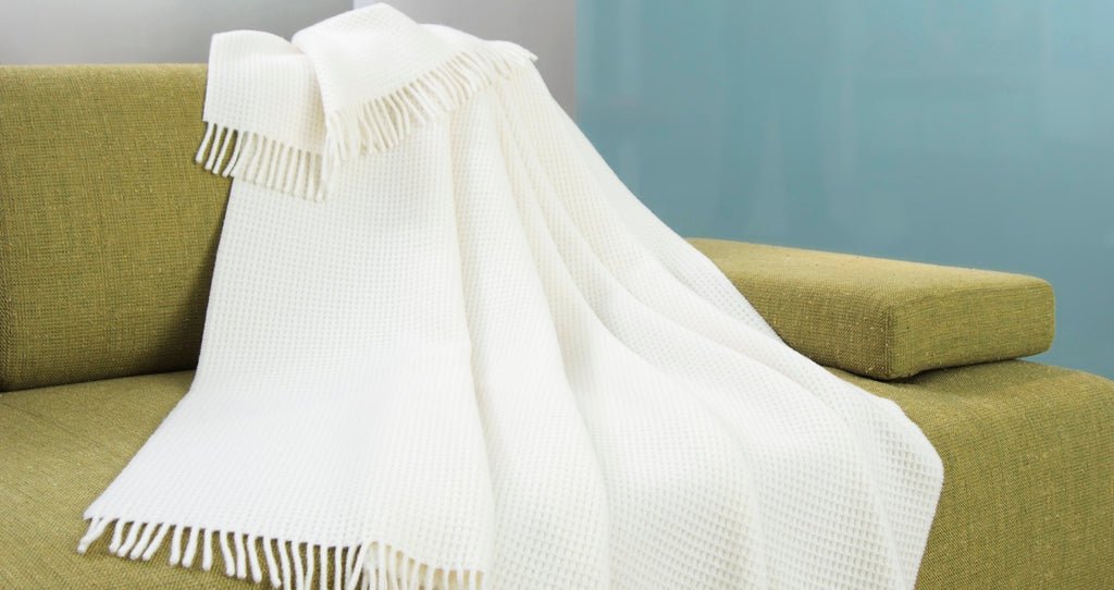 What Is A Throw Blanket? Benefits & How To Use It