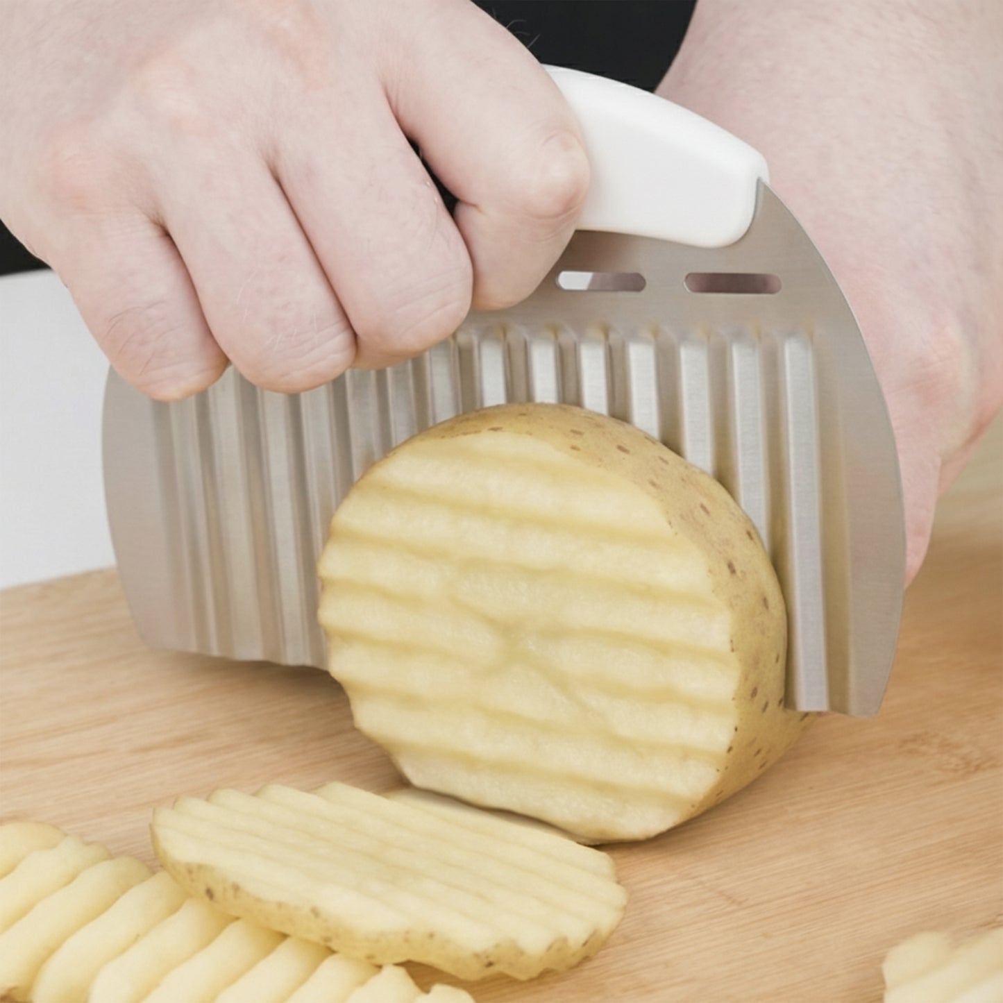 Cheer Collection Stainless Steel Crinkle Cutter for Wavy Fries and Vegetable Slicing