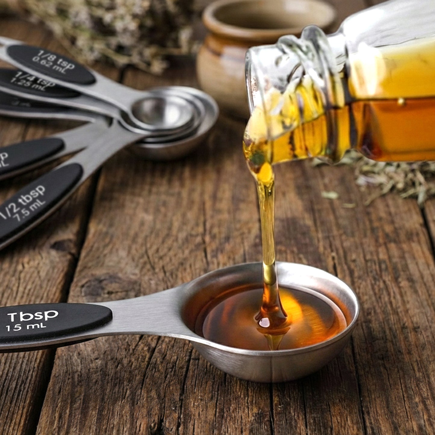 Cheer Collection Magnetic Stainless Steel Measuring Spoons Set with Leveler for Baking Cooking