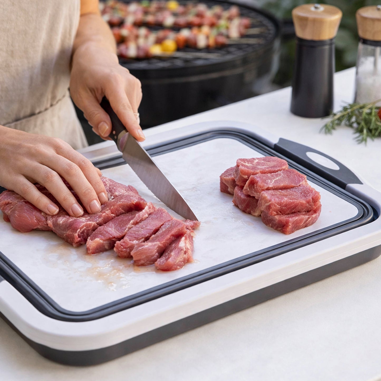 Cheer Collection Collapsible BBQ Prep Tub and Cutting Board 3 in 1 Travel Friendly Wash Chop Serve