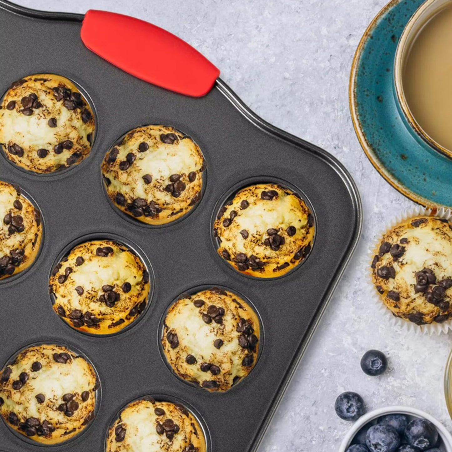 Cheer Collection 24-Cup Carbon Steel Mini Muffin Pans with Silicone Handles, Set of 2