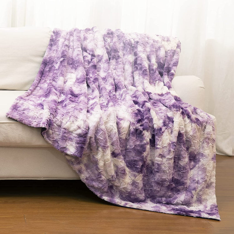 Cheer Collection Faux Fur Throw Blanket for Couch, Beds, Bedroom and Living Room - Cheer Collection